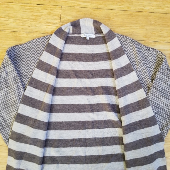 Women's Cocogio Brown Tan Cardigan | Open Front Zig Zag | Size Medium - Picture 3 of 8